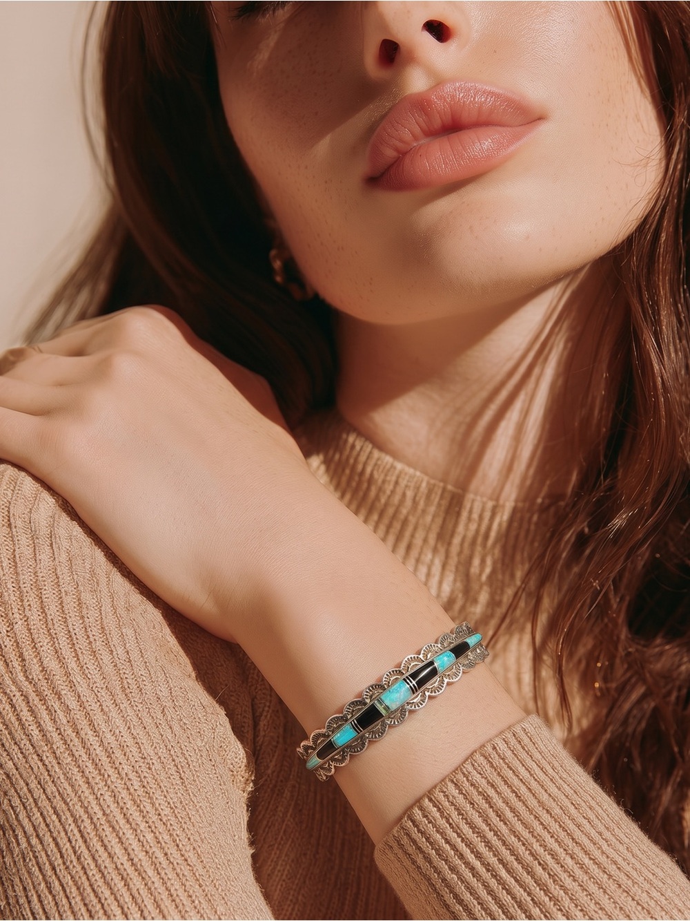 This Sterling silver with Onyx and Opal Stones creates a bold statement.☑️